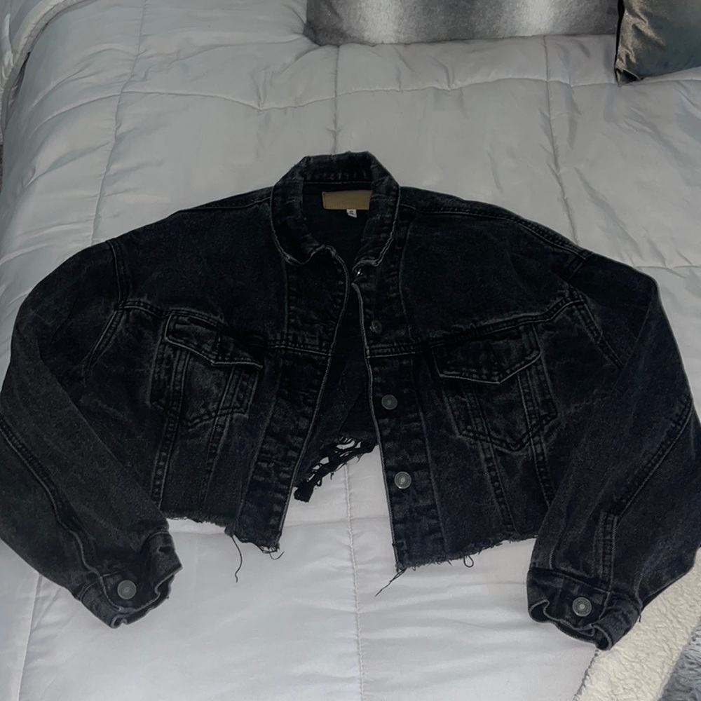 Oversized cropped black denim jacket